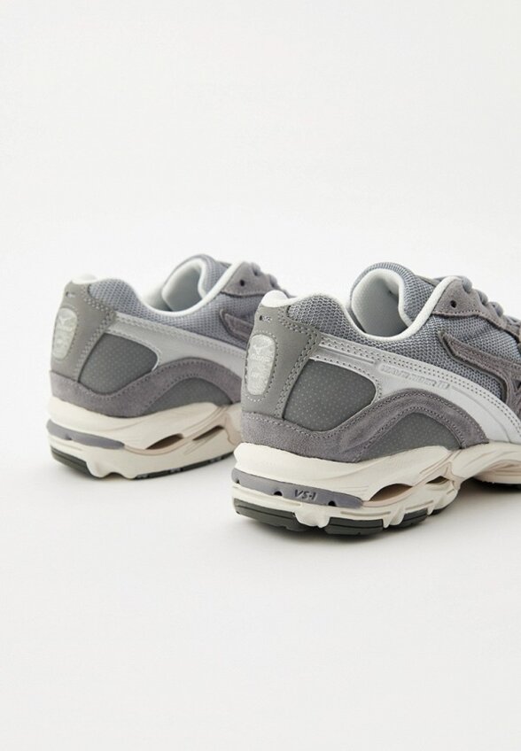 Кроссовки Mizuno