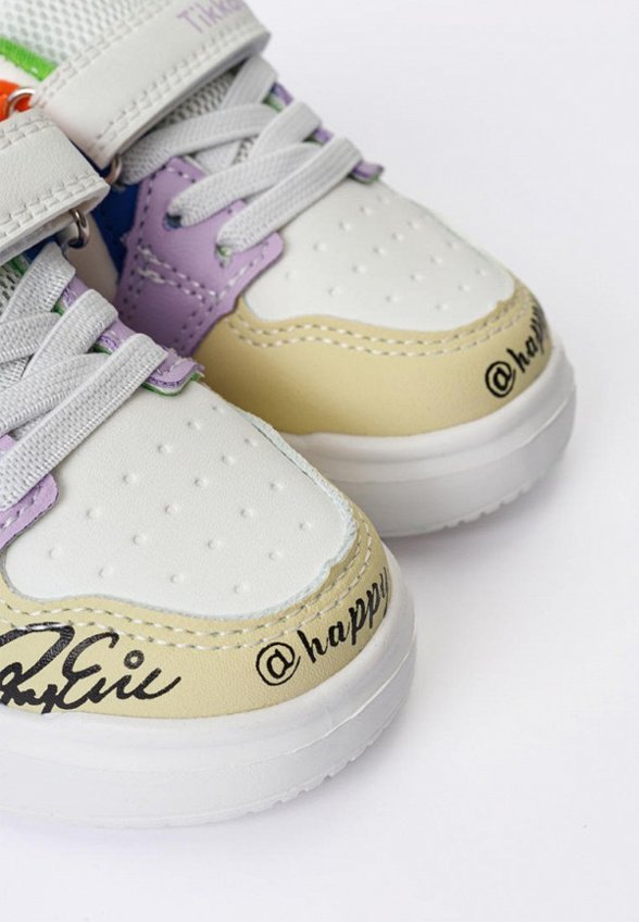 Кроссовки Tikkago