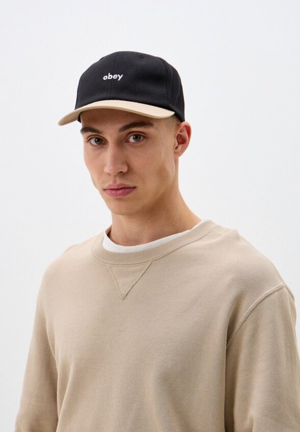 Бейсболка Obey