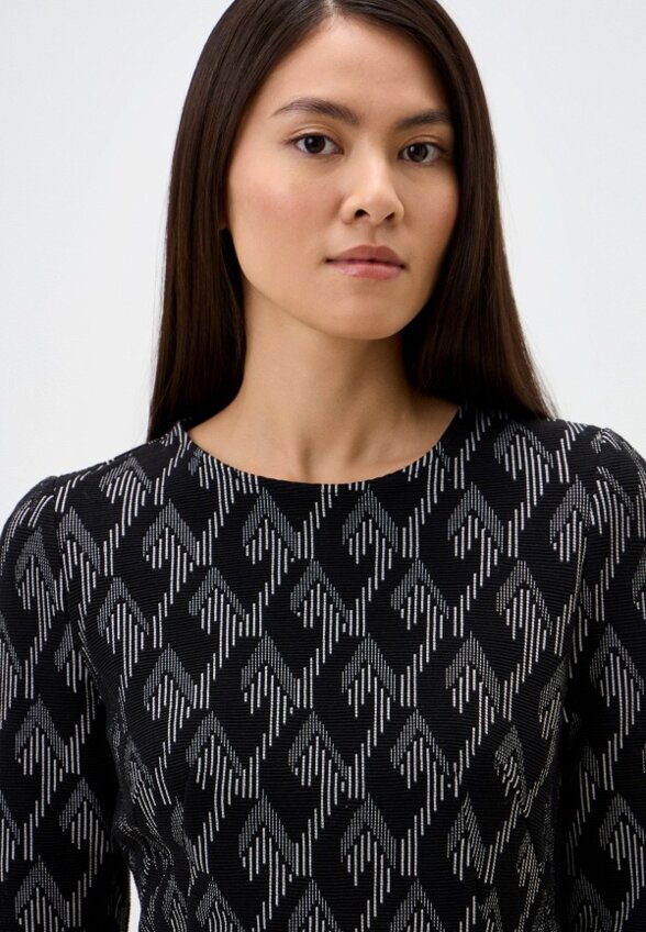 Платье MadaM T