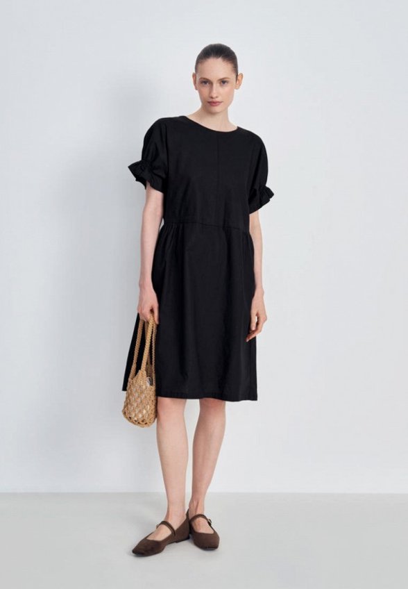 Платье Finn Flare