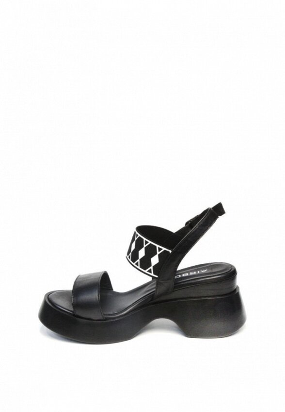 Босоножки Airbox