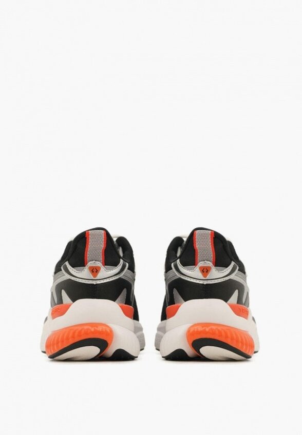 Кроссовки Traffa