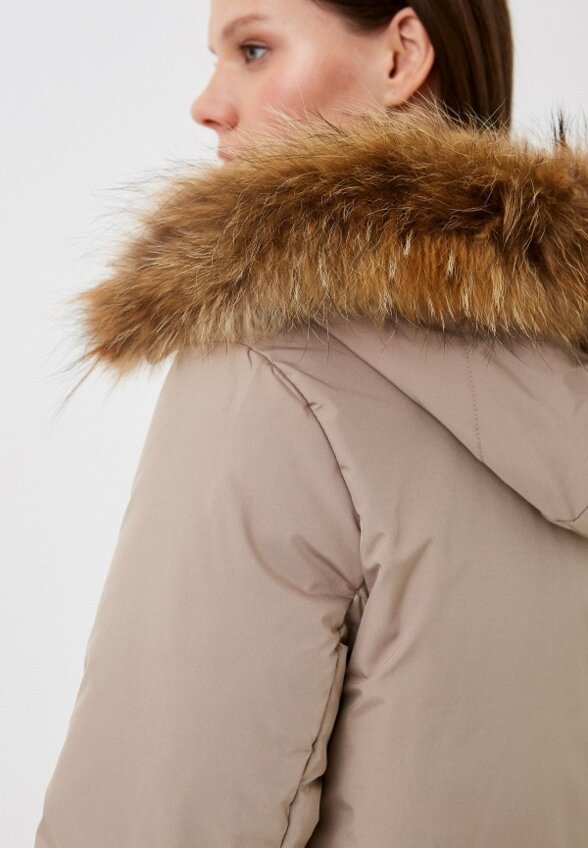 Пуховик Pink Frost