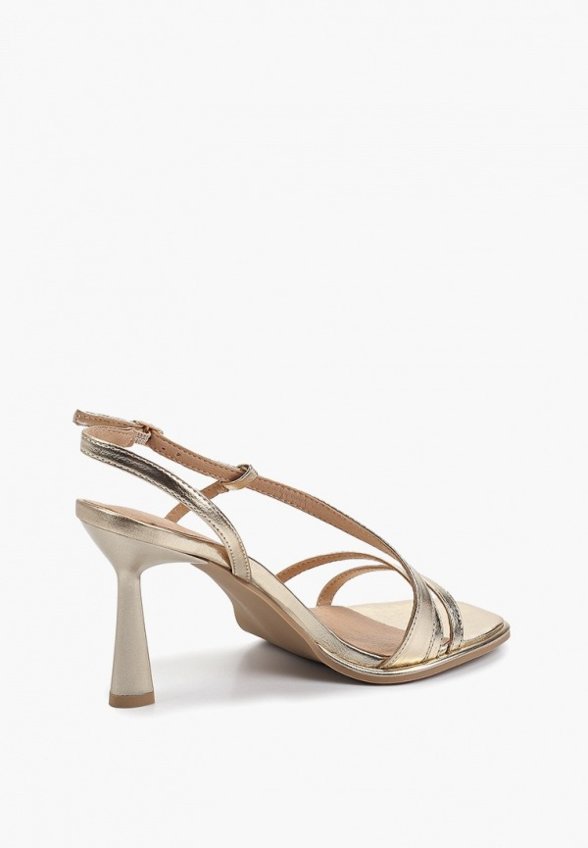 Босоножки Betsy