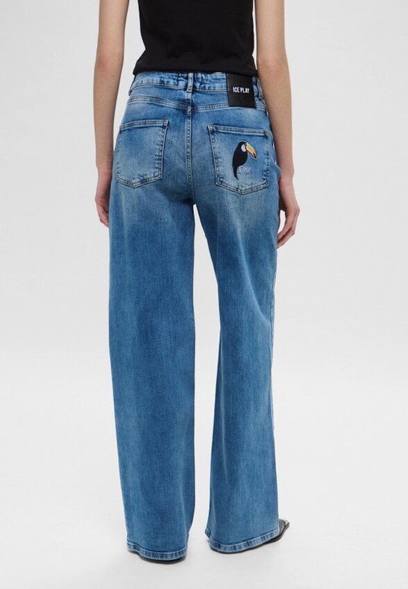 Джинсы Ice Play