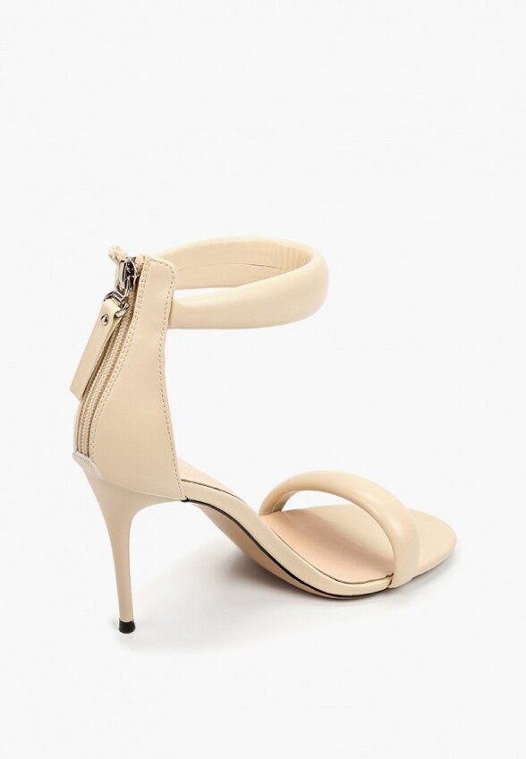 Босоножки Zumita