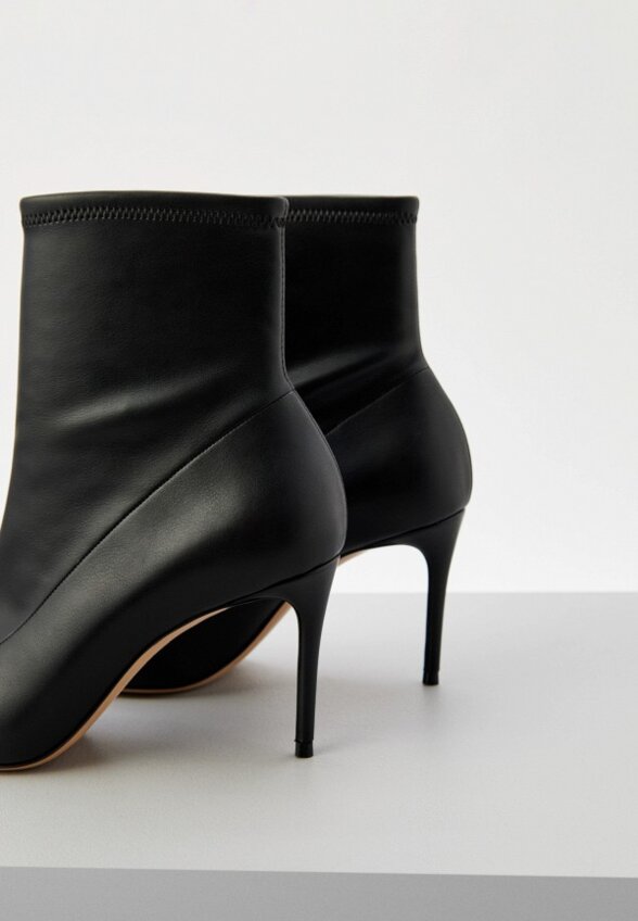 Ботильоны Casadei