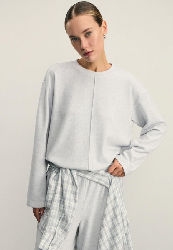 Лонгслив Zarina