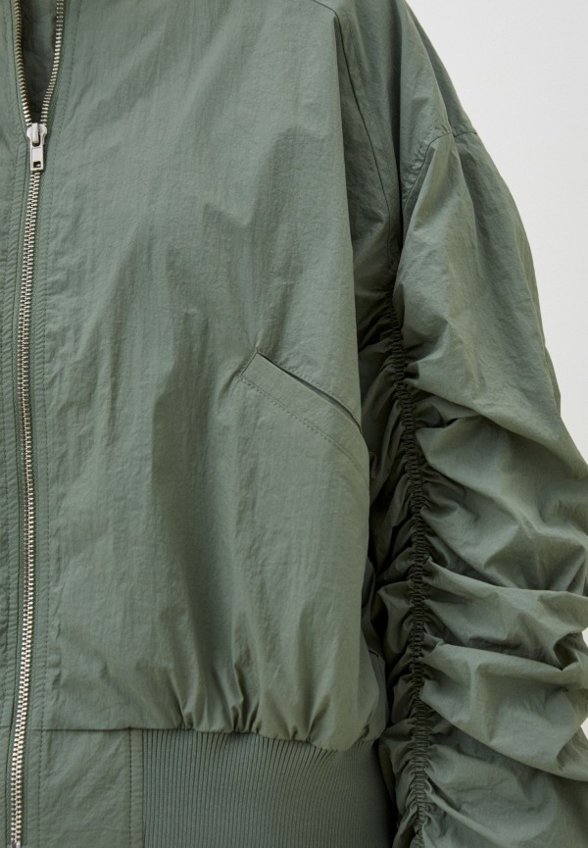 Бомбер Gloria Jeans