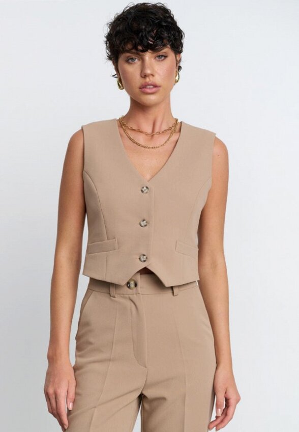 Жилет Darsi.studio