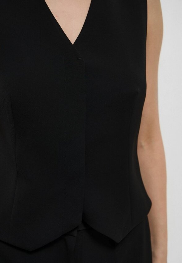 Жилет Calvin Klein