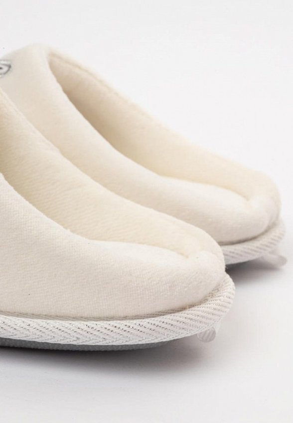 Тапочки Tikkago