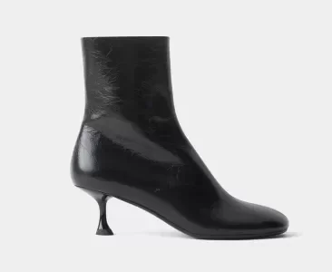 БОТИЛЬОНЫ ИЗ ГЛЯНЦЕВОЙ КОЖИ