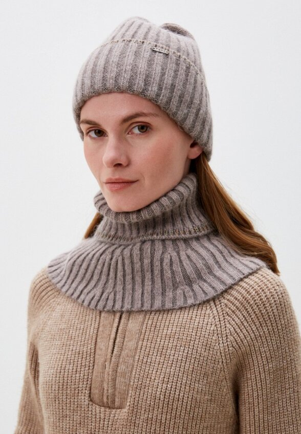 Шапка и манишка Ferz