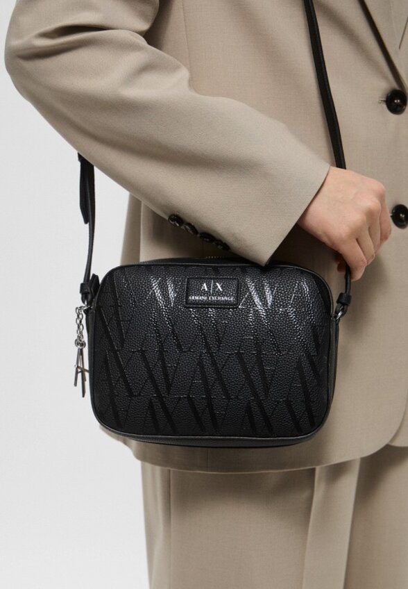 Сумка Armani Exchange