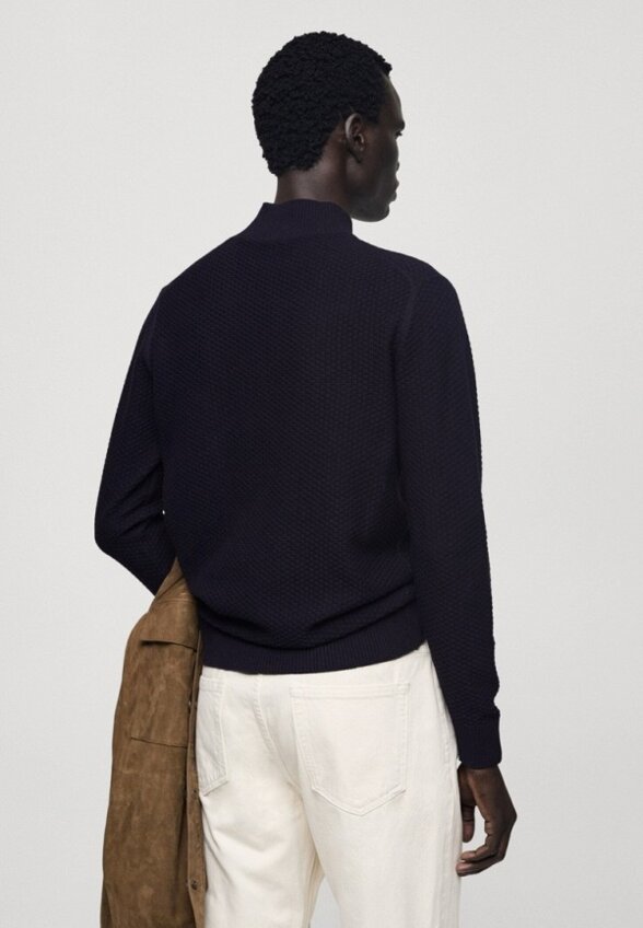 Водолазка Mango Man