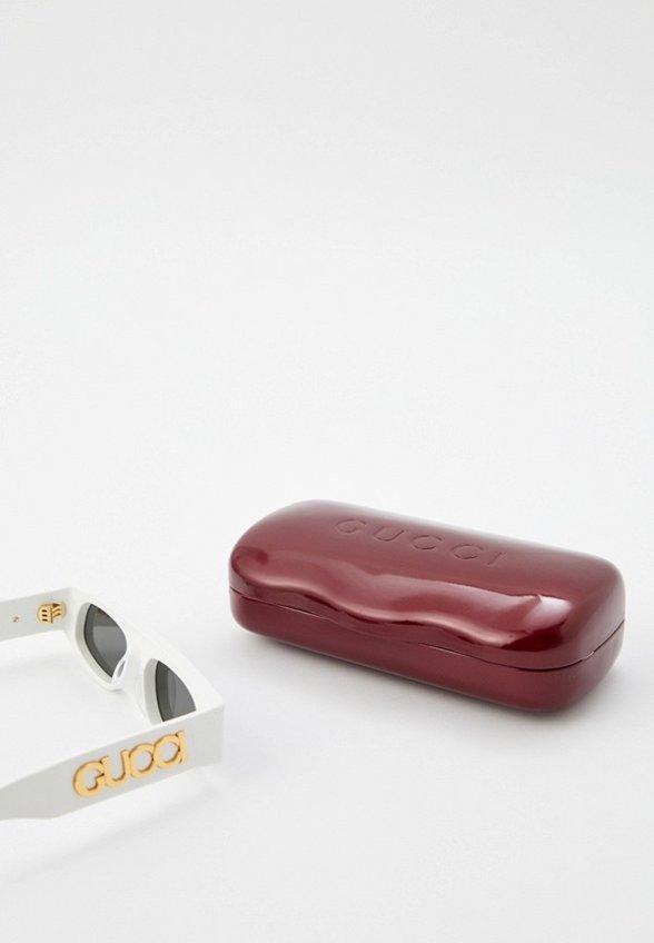 Очки солнцезащитные Gucci