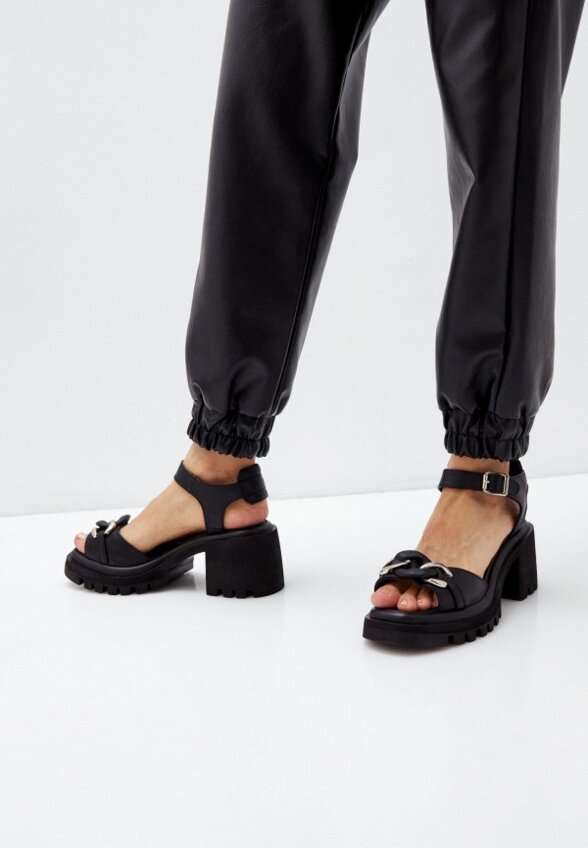 Босоножки Valeani