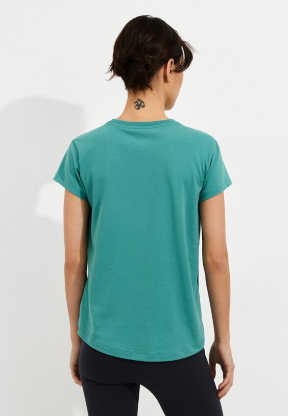 Футболка ASICS