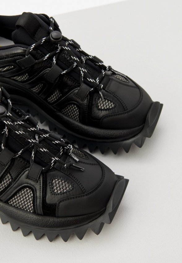 Кроссовки Vic Matie