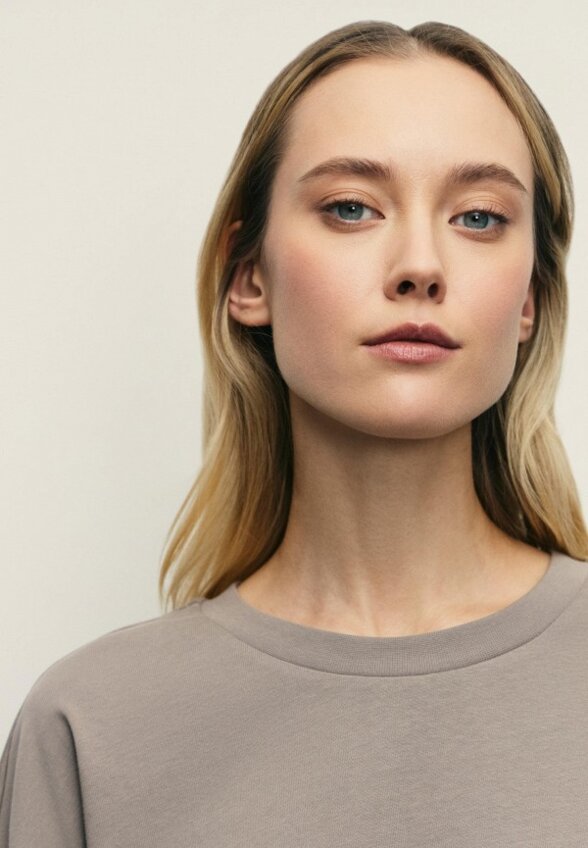 Свитшот Zarina