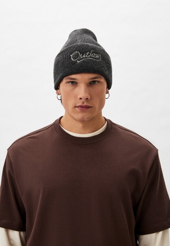 Шапка Аутло