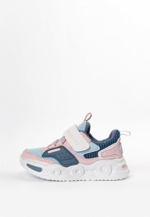 Кроссовки Tikkago