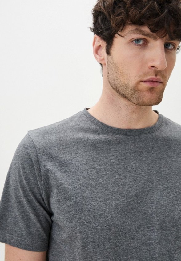 Футболка IDOL