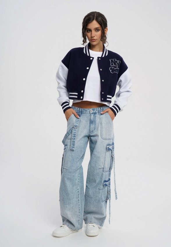 Бомбер Твое