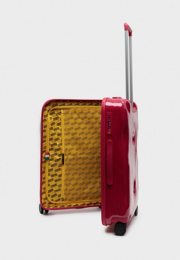 Чемодан Crash Baggage