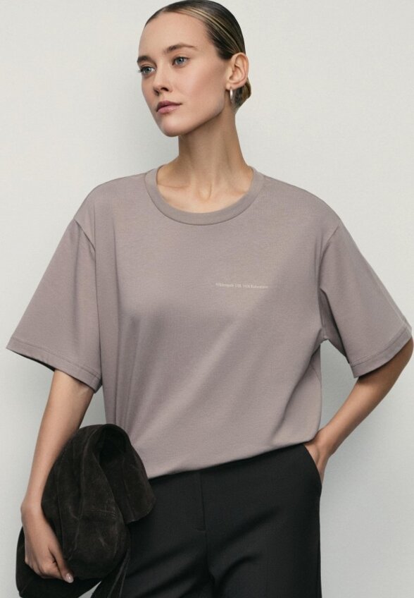 Футболка Zarina