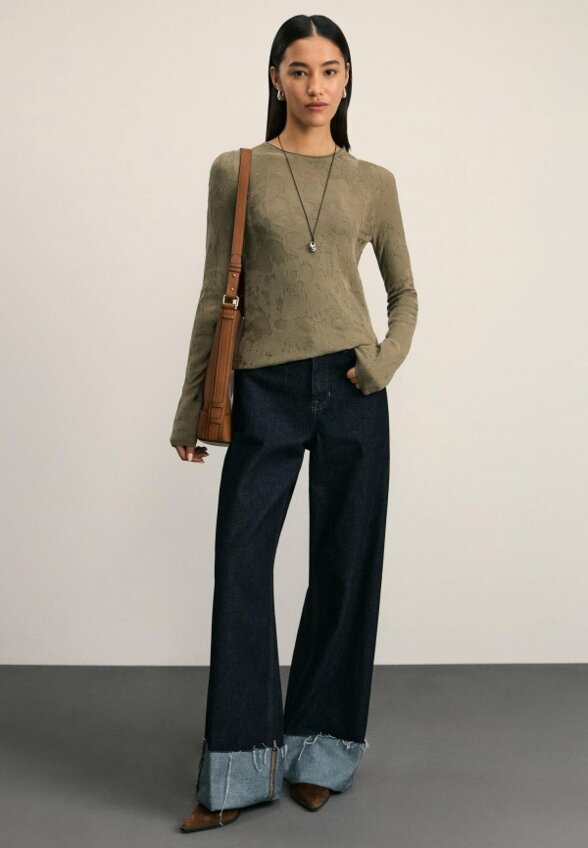 Джемпер Zarina