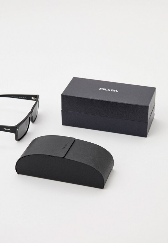 Очки солнцезащитные Prada