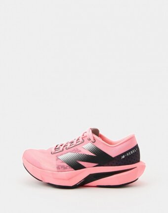 Кроссовки New Balance женщинам