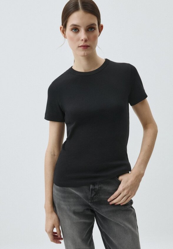 Футболка Sela