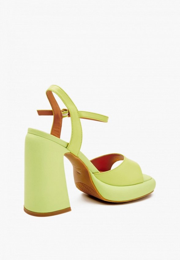 Босоножки Mascotte