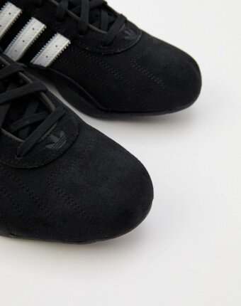 Кроссовки adidas Originals женщинам