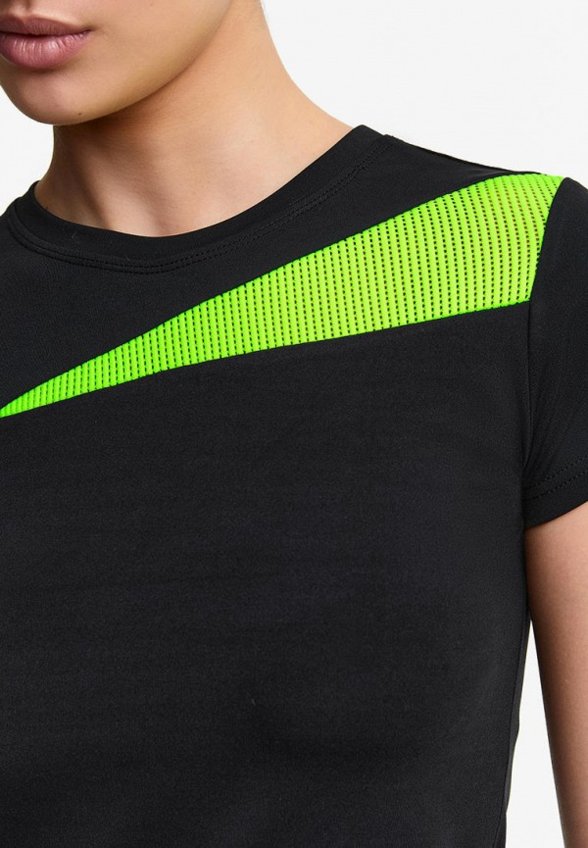 Футболка спортивная Fitbomb