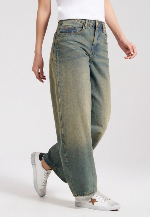 Джинсы Твое