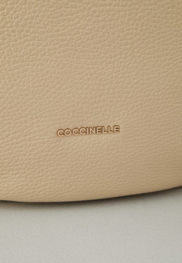 Сумка Coccinelle