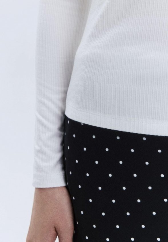 Лонгслив Befree