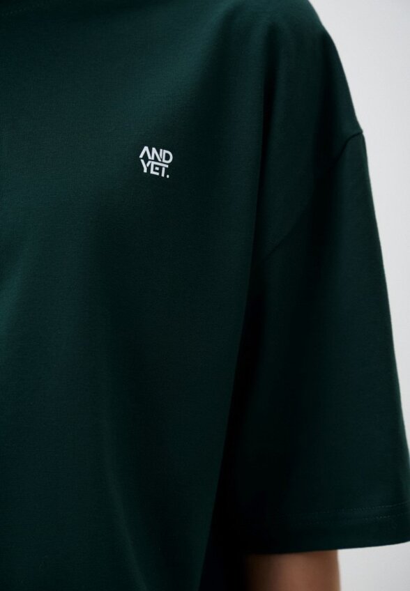 Футболка And Yet.
