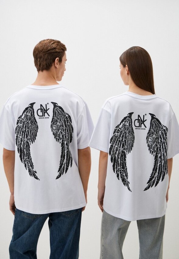 Футболка DNK