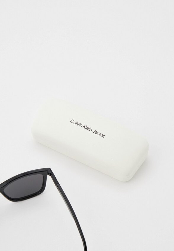 Очки солнцезащитные Calvin Klein Jeans