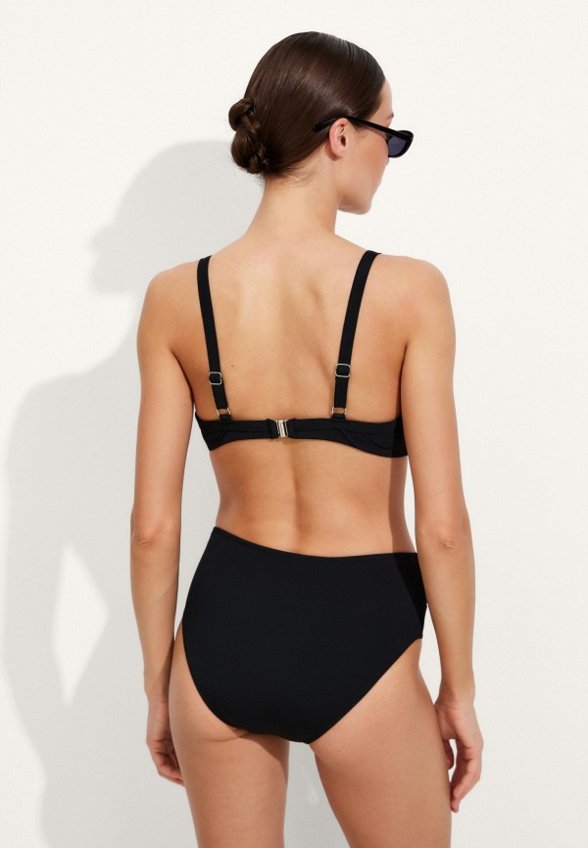 Купальник Mon-Kartis