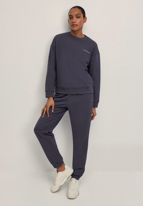 Свитшот Zarina