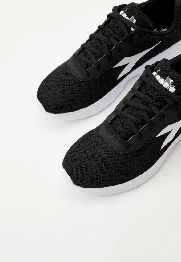 Кроссовки Diadora