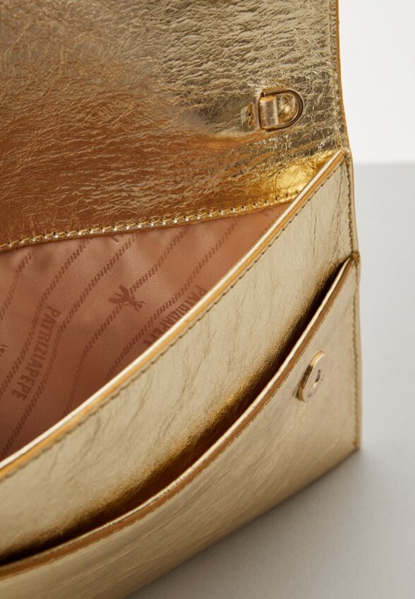 Клатч Patrizia Pepe