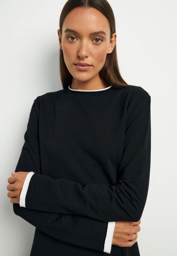 Платье Artwear